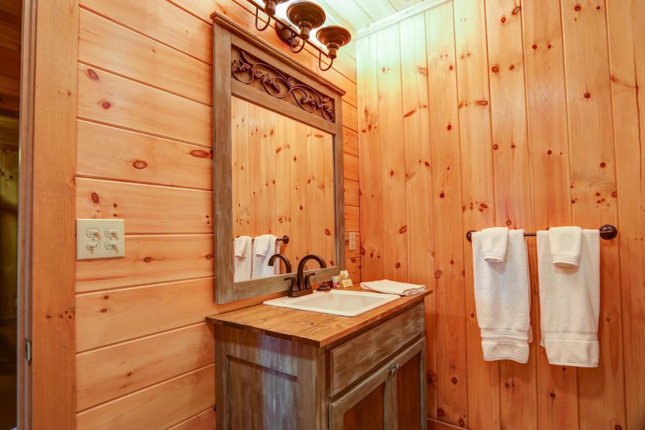 Bear Naked Bungalow Blue Ridge Esterno foto